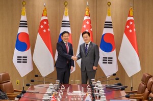 한-싱가포르 정상회담…李 대통령 "전략적 협력 중요 의견 일치"